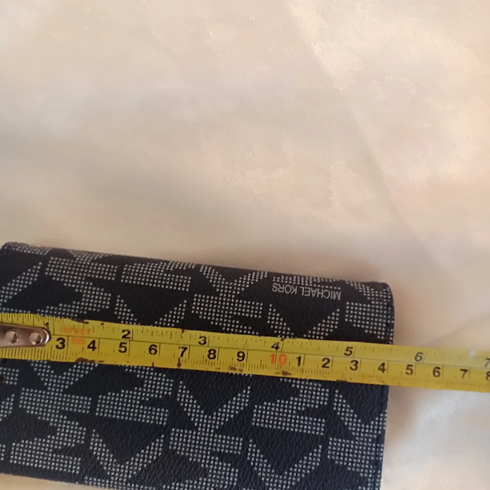 Micheal Kors dark and light blue phone case wallet
